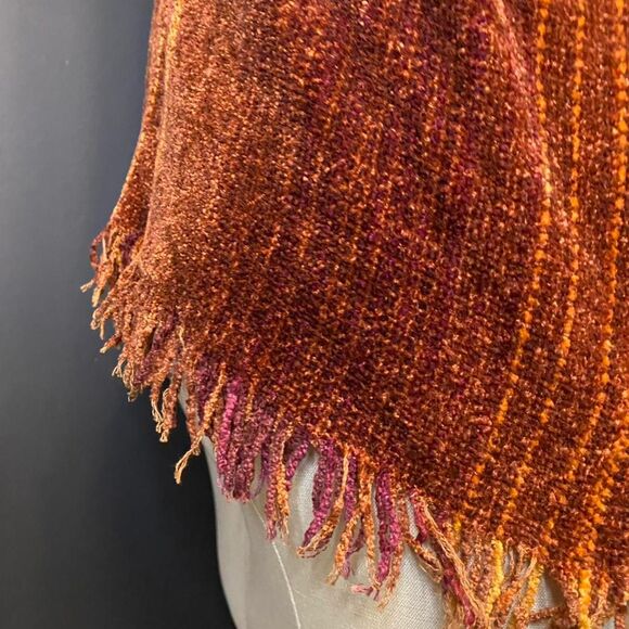 Trillium (Handwoven) - Chenille Rust Color Vest/Shrug - Picture 4 of 8